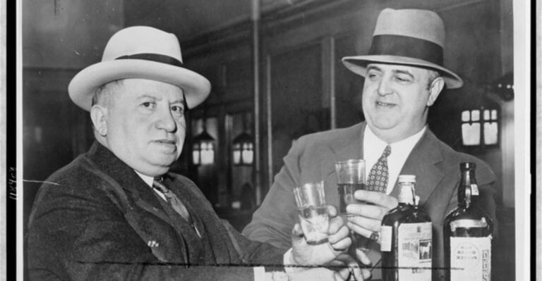 The Rise of the American Mafia: 10 Ways Prohibition Turned Crime Into an Empire