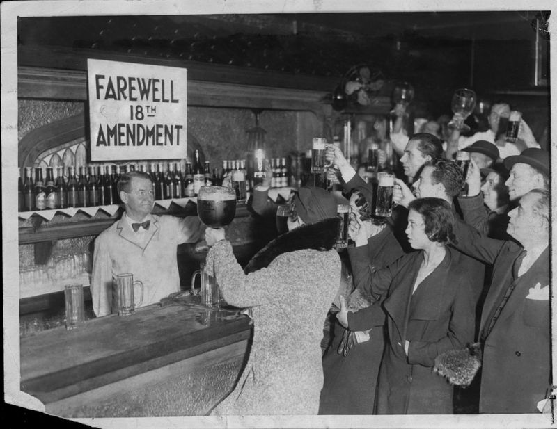 Prohibition (1920-33) – Banning Booze