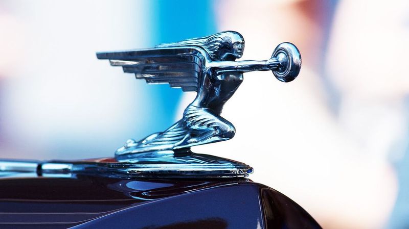 The “Exploding” Hood Ornament (1950s)