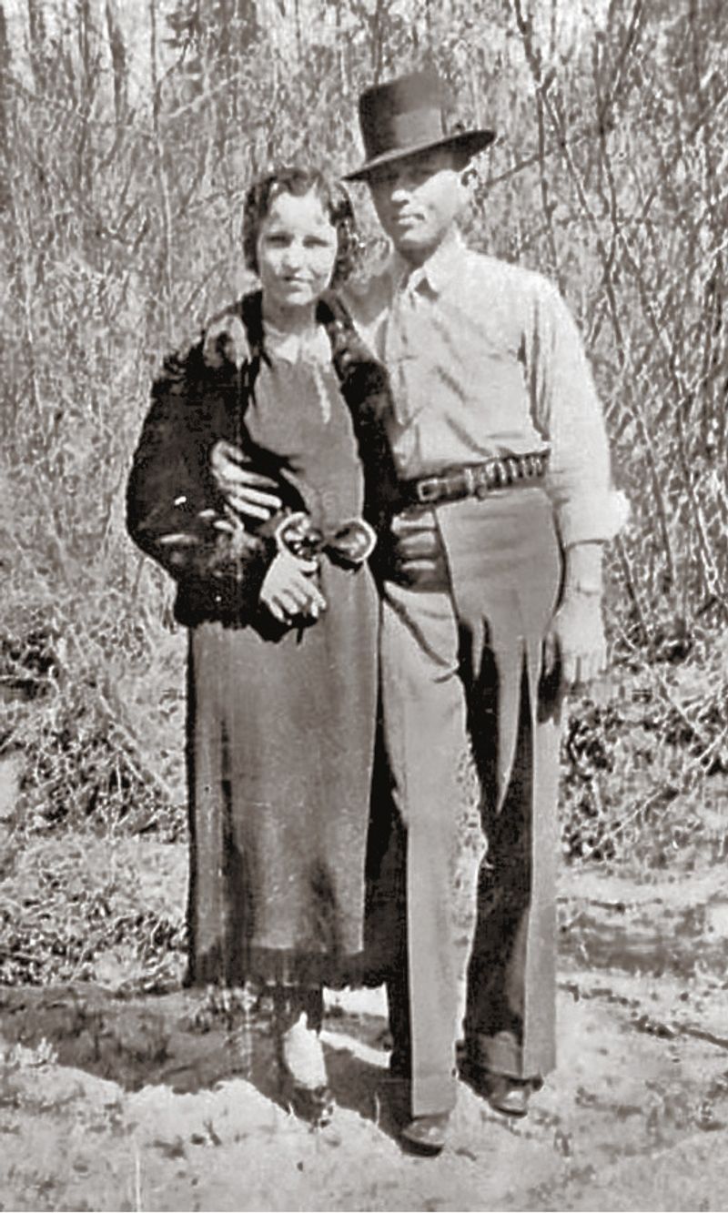 They Hunted Down Bonnie & Clyde