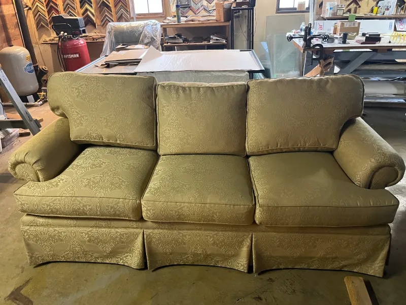 Furniture.com ($75 Million to Sell Couches Online)
