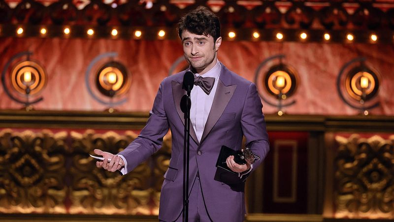 Daniel Radcliffe - Magic Beyond Measurements