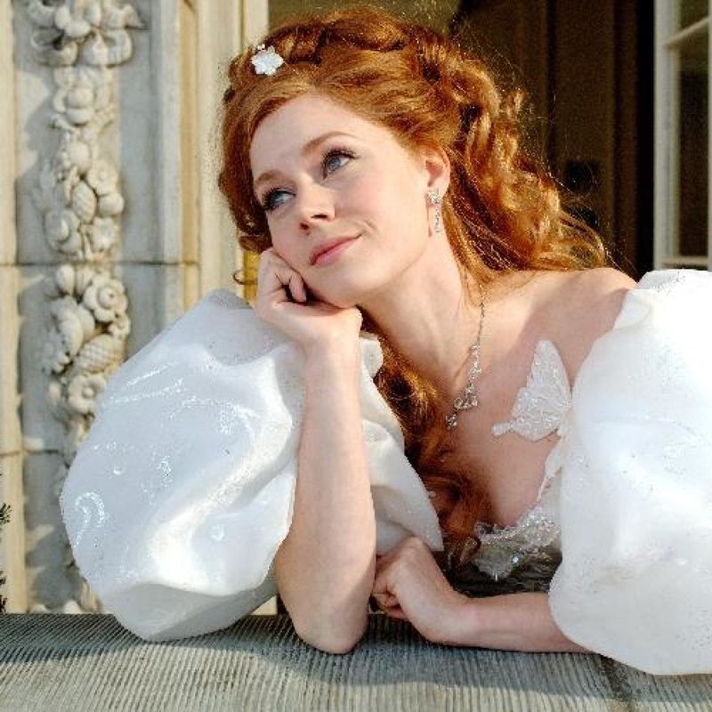 Amy Adams – Enchanted and Charlie Wilson’s War (2007)