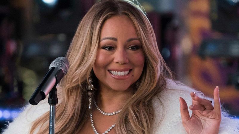 Mariah Carey – 20 White Puppies (2016)