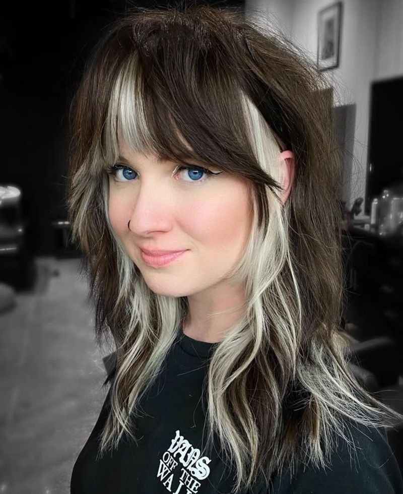 Peek-a-Boo Bangs (1940s)