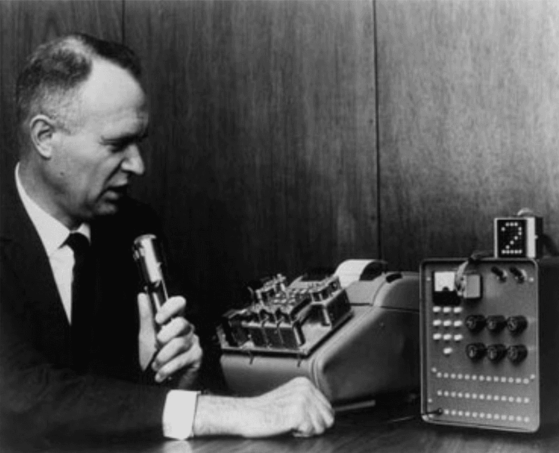 Voice-Controlled Devices 🗣️🎛️