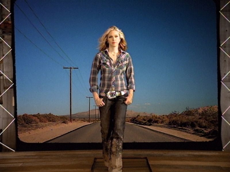 Y2K Cowgirl Chic in Don't Tell Me (2000)