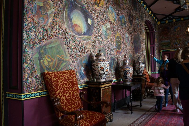 The Marquess of Bath – Murals, Murals Everywhere