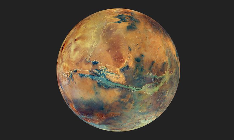 Mars Looks Red Everywhere