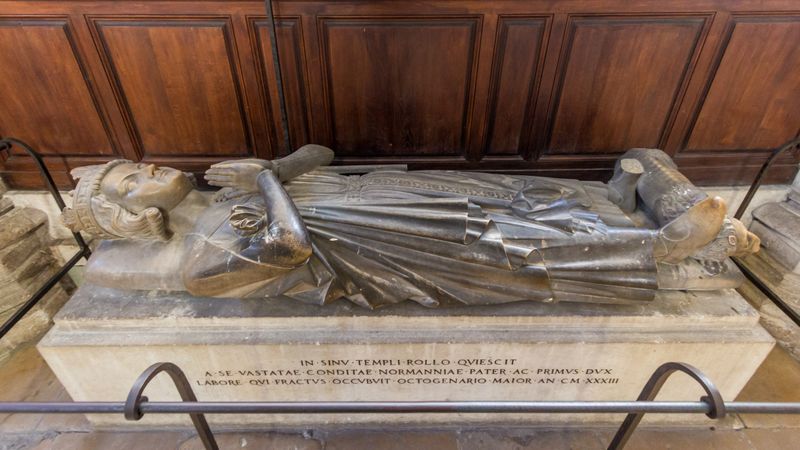 🪦 His Final Resting Place is in Rouen